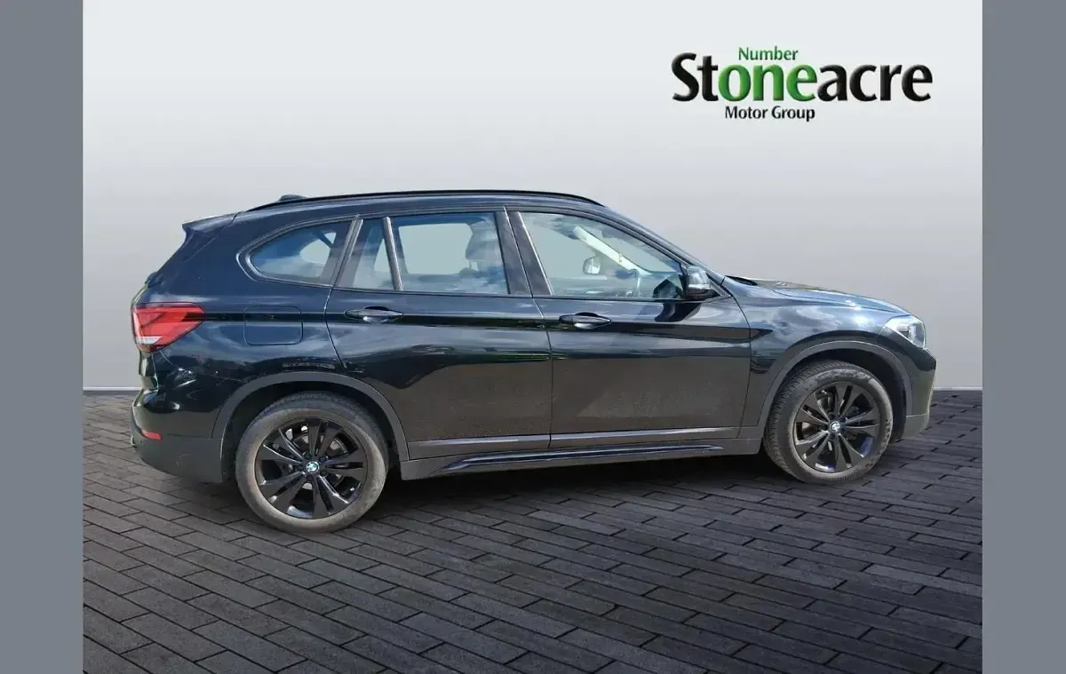 Used BMW X1 Sport Line 140 HP (102 kW) 2021 Black SUV