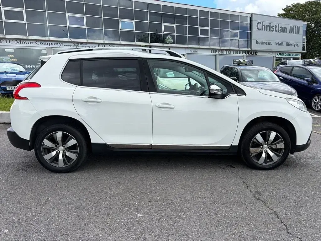 Used Peugeot 2008 Allure 92 HP (67 kW) 2014 White SUV