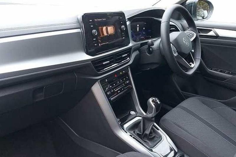 New VW T-Roc 115 HP (84 kW) 2025 SUV