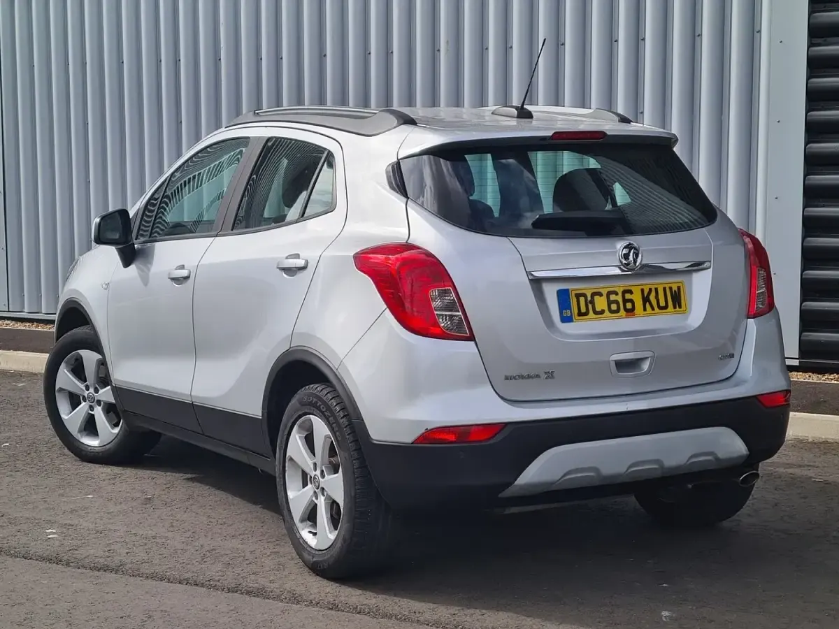 Used Vauxhall Mokka X Design Edition 136 HP (100 kW) 2016 Silver SUV