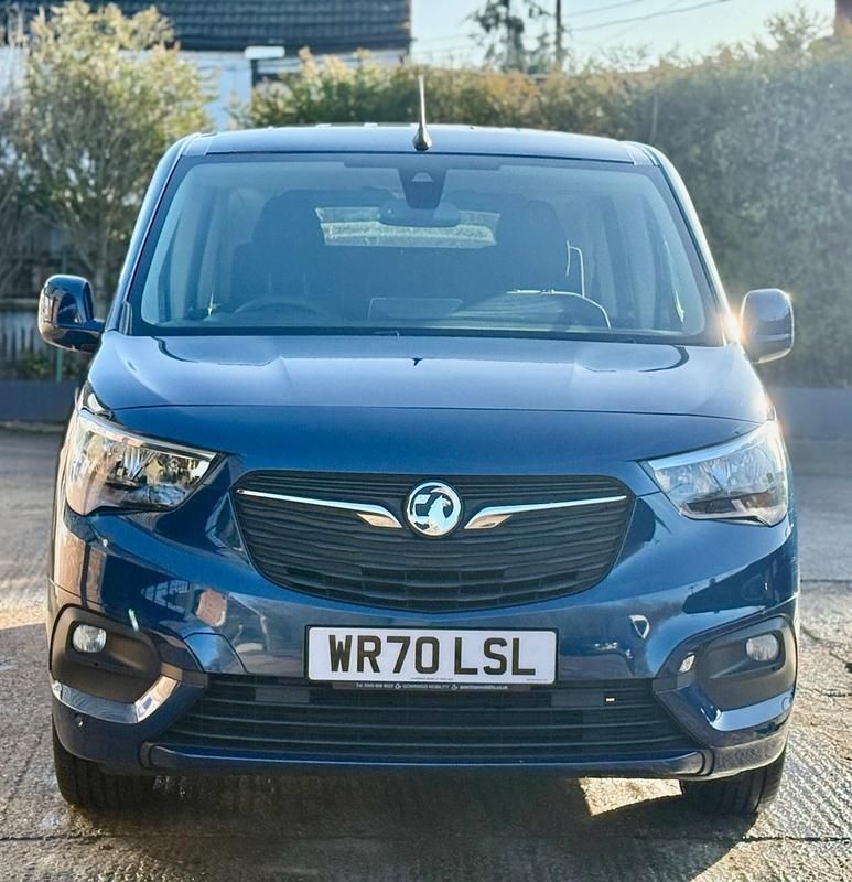 Blue Used 2020 Vauxhall Combo S MPV | £10,490 (Good price) - Image 1/2