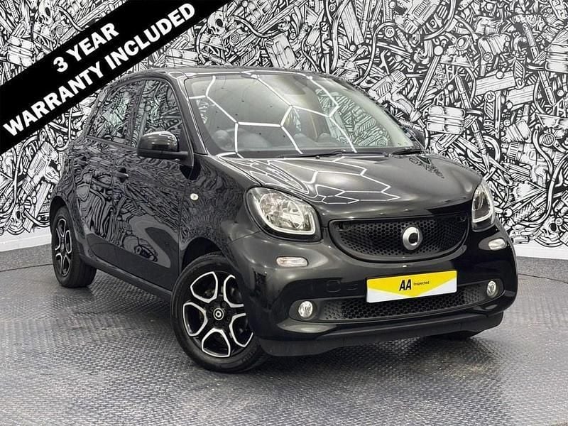 Black Used 2016 Smart ForFour Premium Hatchback | £5,795 (Fair price) - Image 1/2