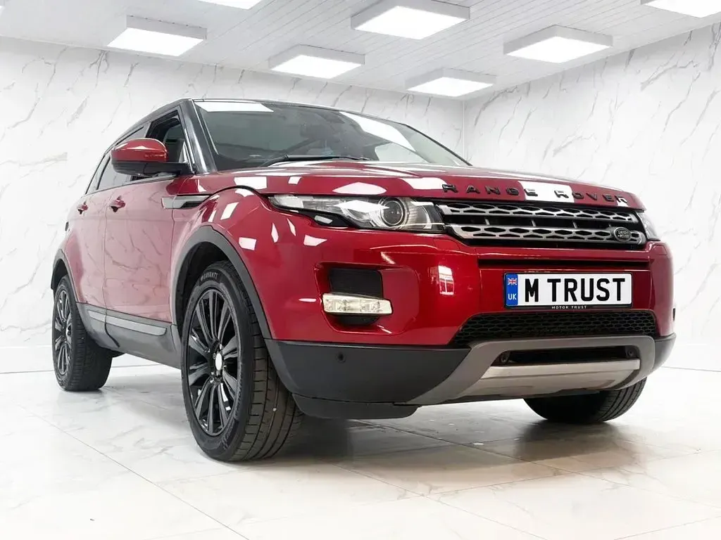 Used Land Rover Range Rover evoque Pure 190 HP (139 kW) 2014 Red SUV
