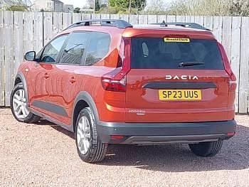 Used Dacia Jogger Expression 140 HP (102 kW) 2023 Orange MPV
