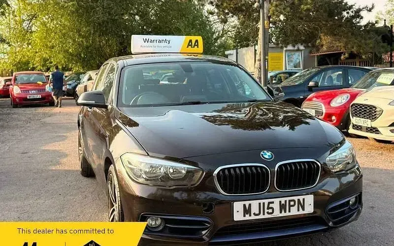 Used BMW 120 Sport Line 190 HP (139 kW) 2015 Hatchback
