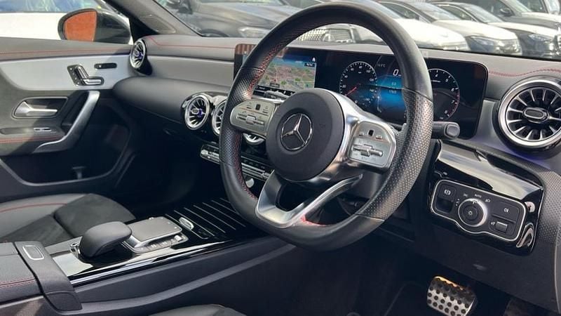 Used Mercedes CLA200 AMG Line Premium Plus 163 HP (119 kW) 2023 Digital white metallic