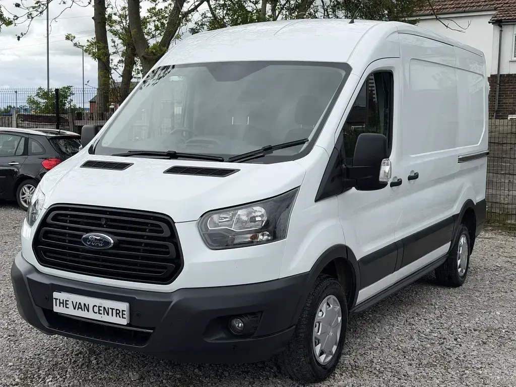 Usado Ford Transit 130 CV (95 kW) 2018 Blanco Van