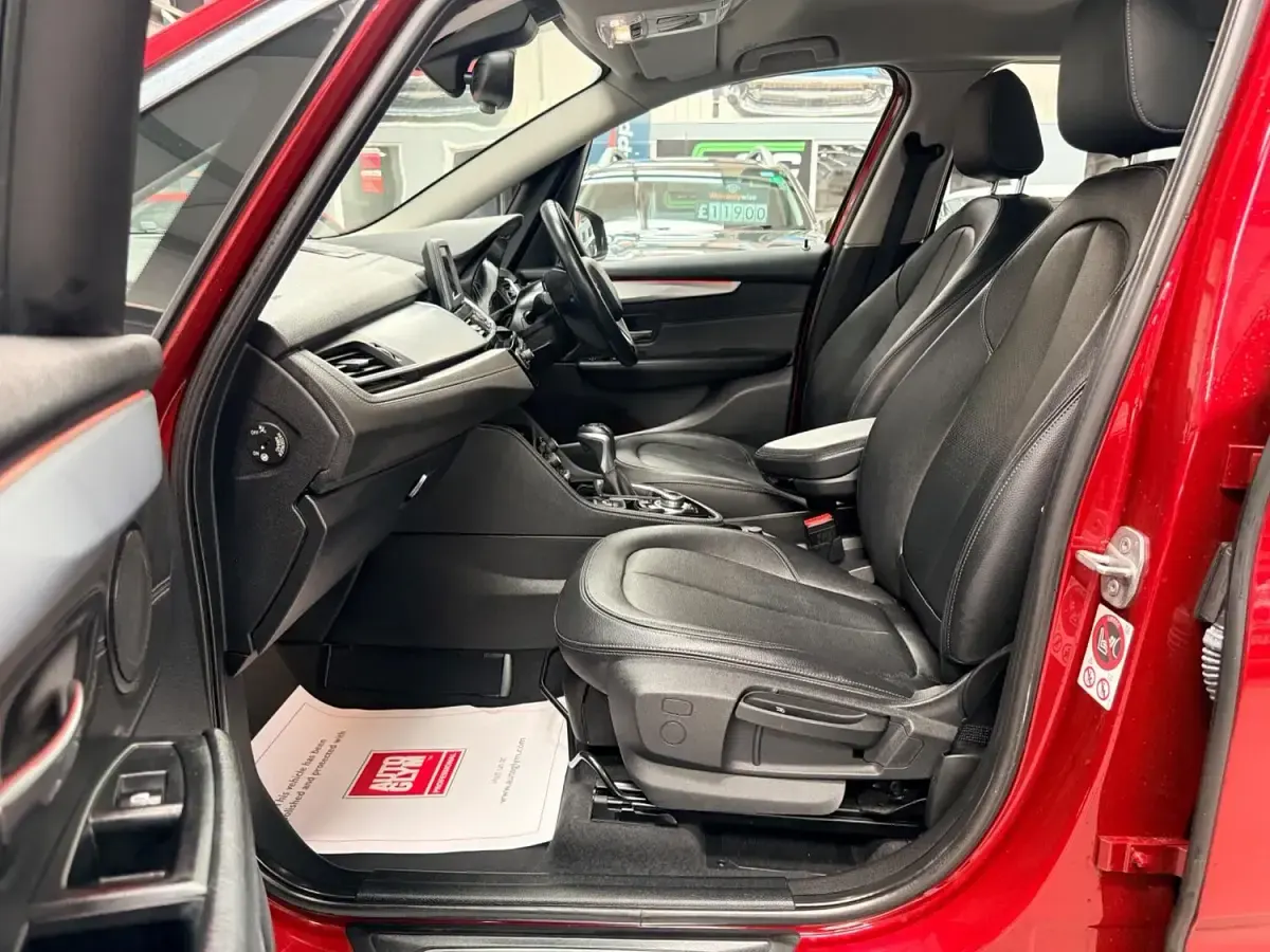 Used BMW 218 Luxury Line 2015 Red Estate