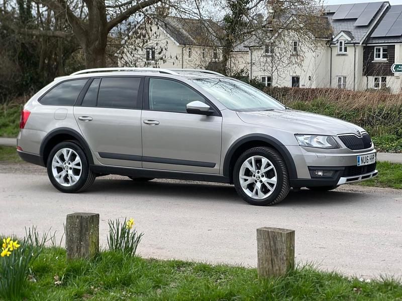 Used Skoda Octavia Scout 4x4 2016 Beige Hatchback