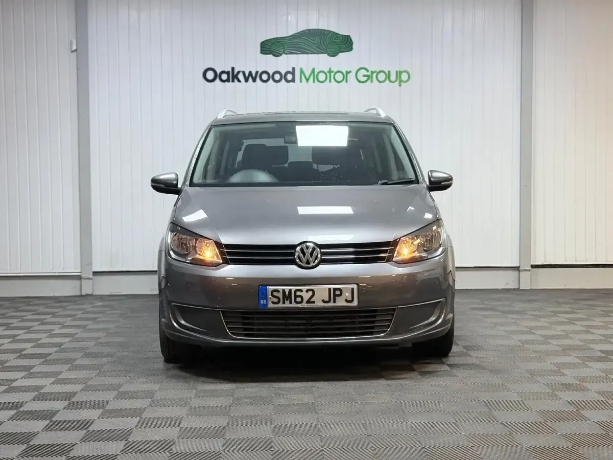 Used VW Touran SE 140 HP (102 kW) 2012 Grey MPV