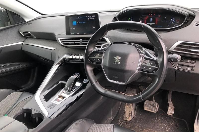 Used Peugeot 5008 Allure 131 HP (96 kW) 2018 Grey SUV