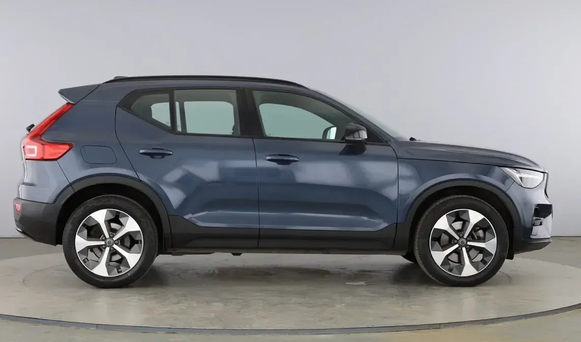 Used Volvo XC40 Plus 194 HP (142 kW) 2026 SUV