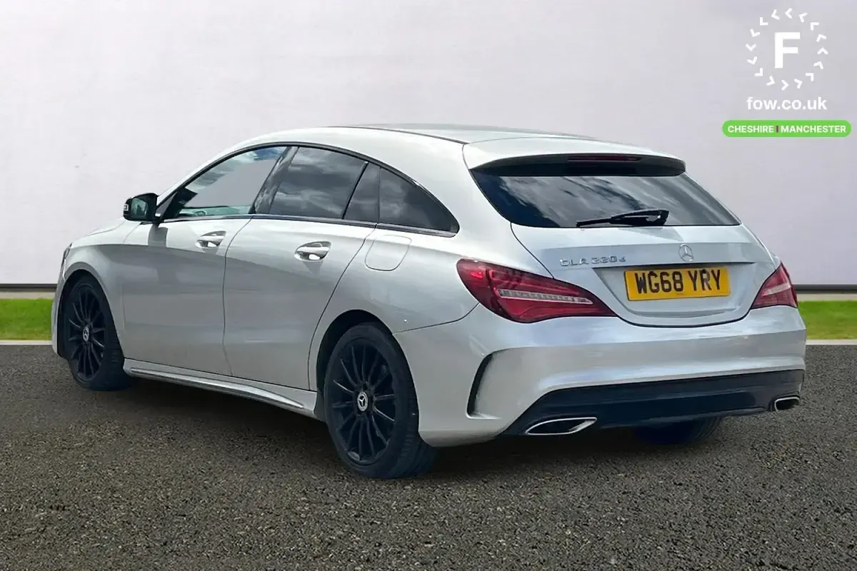 Usado Mercedes CLA220 AMG line 2018 Prateado Sedan
