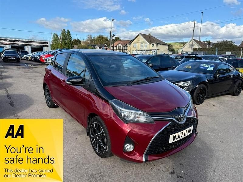 Red/black Used 2017 Toyota Yaris Design Hatchback | £6,995 (Fair price) - Image 1/4
