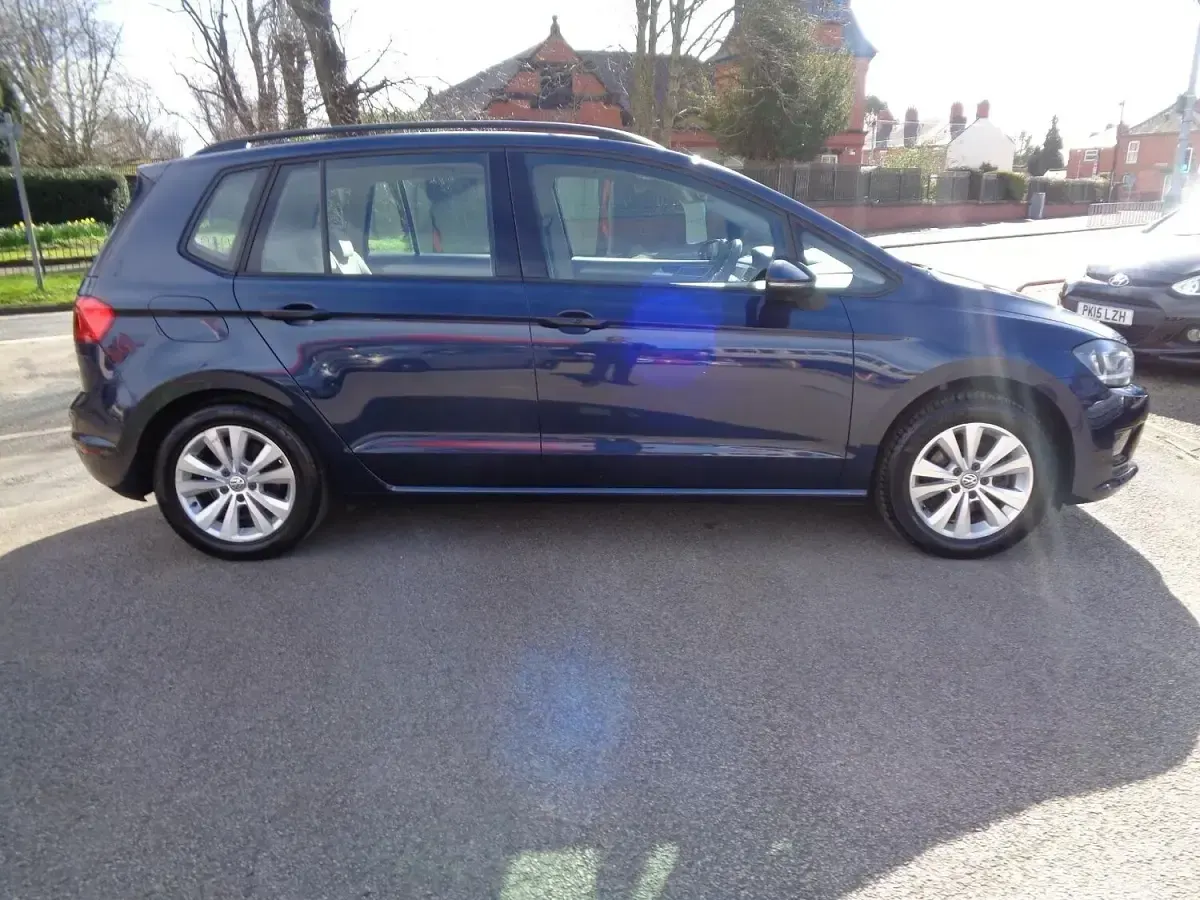 Used VW Golf Sportsvan SE 2015 Blue MPV
