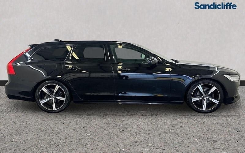 Used Volvo V90 R-Design 254 HP (186 kW) 2019 Black Estate