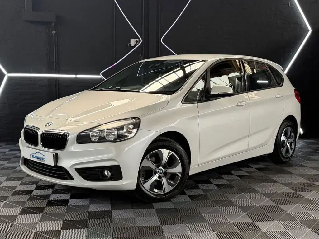 Used BMW 218 Comfort Edition 136 HP (100 kW) 2017 White MPV