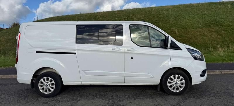 Second-hand Ford Transit Custom Limited 130 CP (95 kW) 2022 Alb Van