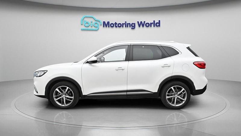 Used MG HS 2023 White SUV