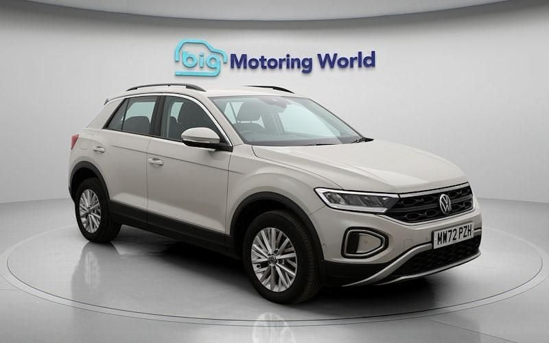 Used VW T-Roc Life 150 HP (110 kW) 2025 SUV