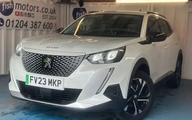 Used Peugeot e-2008 Allure+ 100 kW (136 HP) 2023 SUV