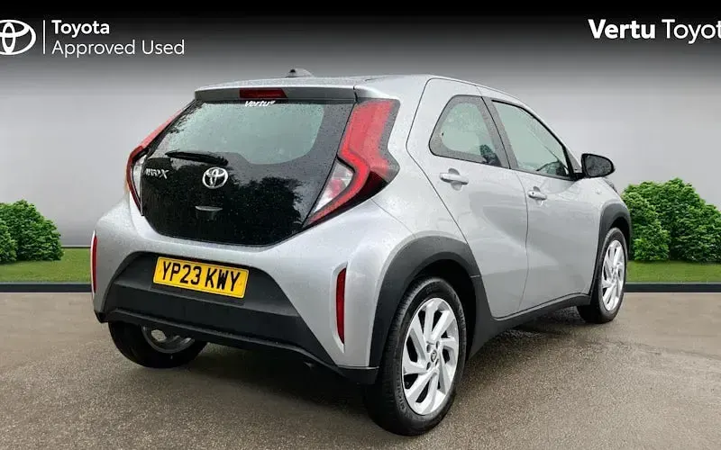 Used Toyota Aygo X PURE 72 HP (52 kW) 2025 SUV
