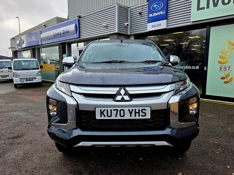 Used Mitsubishi L200 150 HP (110 kW) 2020 Grey Pickup