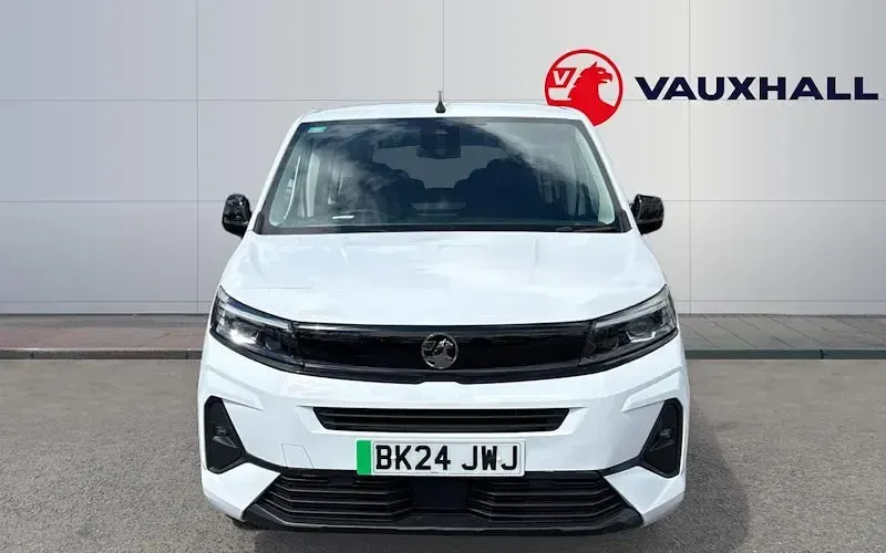 Używany Vauxhall Combo Design Edition 100 kW (136 KM) 2026 Minivan