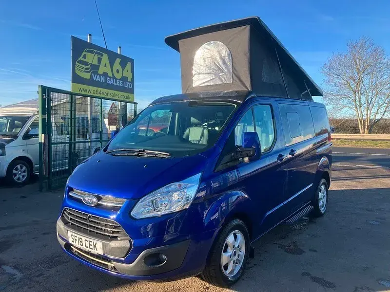 Used Ford Tourneo 130 HP (95 kW) 2018 Blue MPV