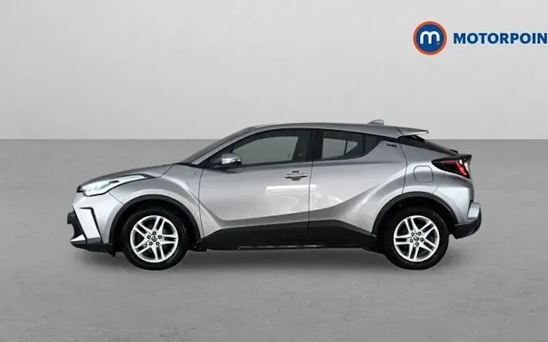 Used Toyota C-HR 122 HP (89 kW) 2023 SUV