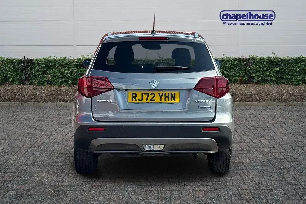 Käytetty Suzuki Vitara SZ-T 2023 Harmaa Katumaasturi