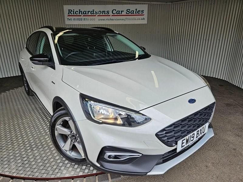 White Used 2019 Ford Focus Active Hatchback | £10,500 (Fair price) - Image 1/4