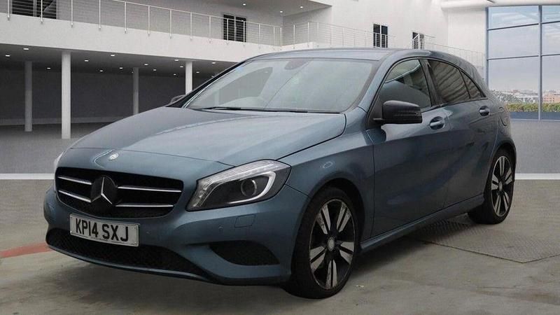 Used Mercedes A200 2014 Blue Hatchback