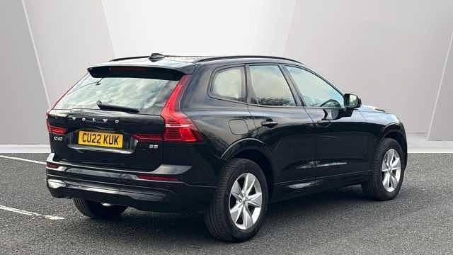 Used Volvo XC60 Momentum 247 HP (181 kW) 2022 SUV