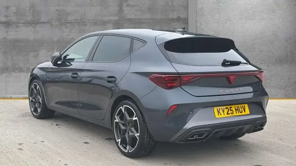 Used Cupra Leon 150 HP (110 kW) 2025 Grey Hatchback