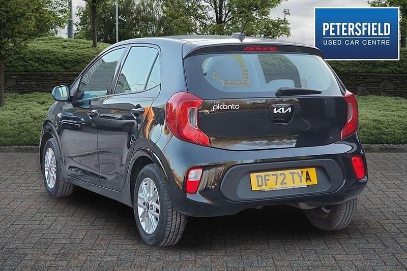 Begagnad Kia Picanto 65 HK (47 kW) 2023 Svart Halvkombi