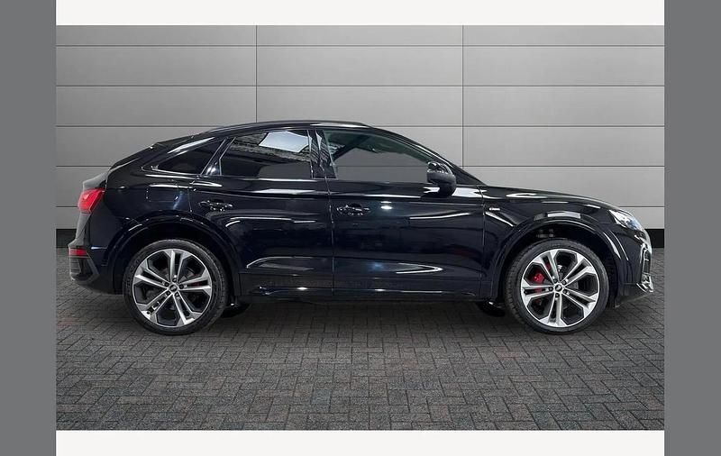 Used Audi Q5 Sportback Comfort 299 HP (219 kW) 2021 Black SUV