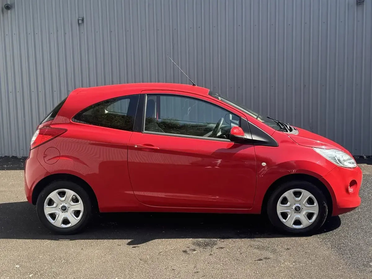 Used Ford Ka S 69 HP (50 kW) 2013 Red Hatchback