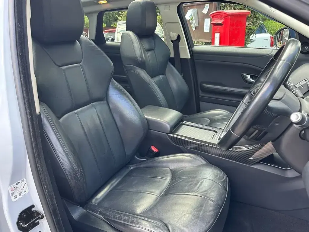 Used Land Rover Range Rover evoque SE 150 HP (110 kW) 2016 White SUV