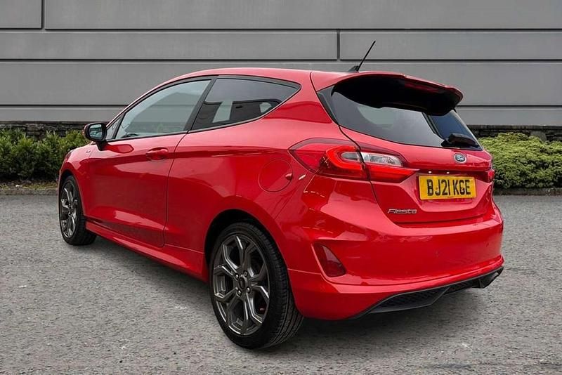 Used Ford Fiesta ST-Line 94 HP (69 kW) 2021 Red Hatchback