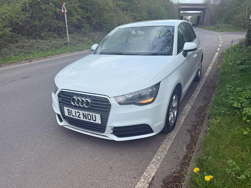 Begagnad Audi A1 Performance 105 HK (77 kW) 2012 Vit Halvkombi