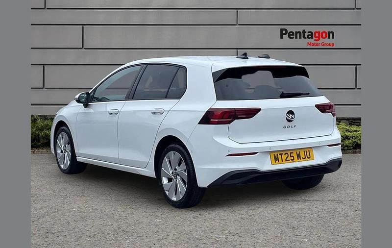 Used VW Golf VIII Match 147 HP (108 kW) 2025 White Hatchback