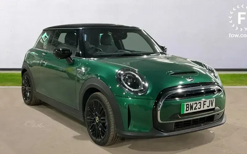 Used Mini Cooper Level 2 135 kW (184 HP) 2023 Hatchback