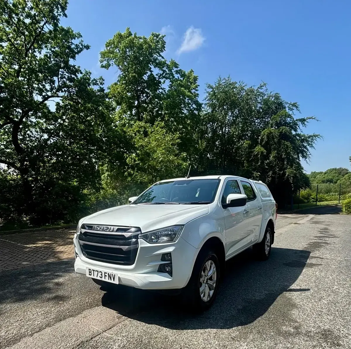 Used Isuzu D-Max 163 HP (119 kW) 2023 White Pickup