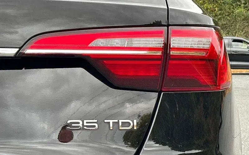 Used Audi A4 163 HP (119 kW) 2023 Black Estate