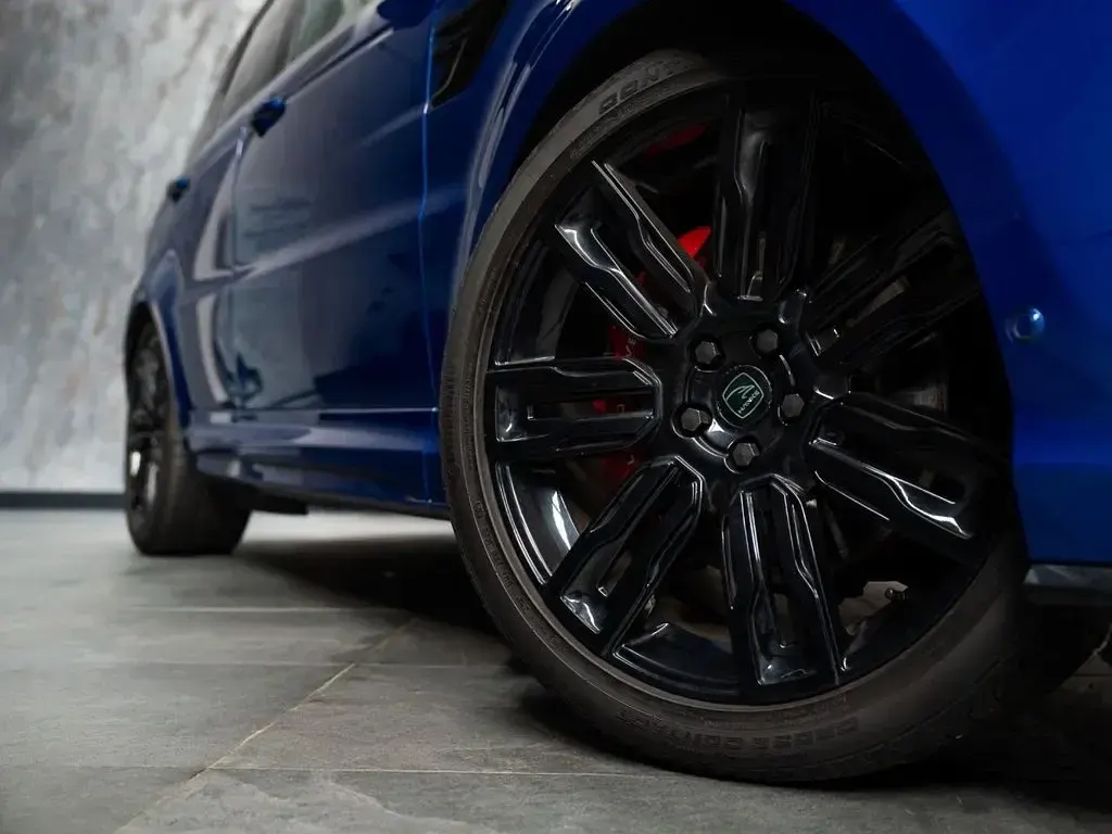 Used Land Rover Range Rover Sport SVR 575 HP (422 kW) 2018 Blue SUV