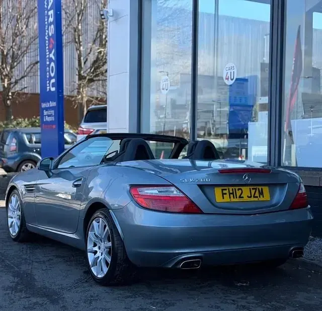 Used Mercedes SLK200 184 HP (135 kW) 2012 Silver Cabriolet