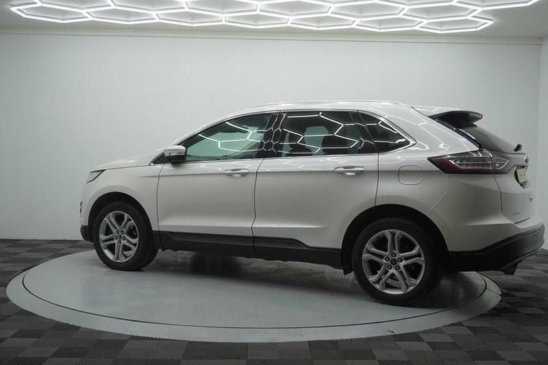 Used Ford Edge Titanium 210 HP (154 kW) 2018 White SUV