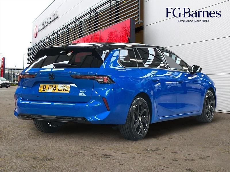 Used Vauxhall Astra S 128 HP (94 kW) 2024 Blue Estate