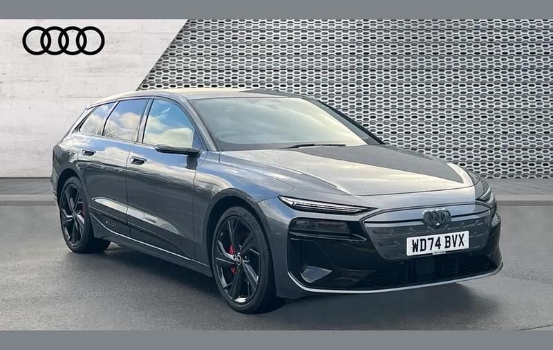 Grey Used 2025 Audi e-tron Performance SUV | £49,890 (Super price) - Image 1/4